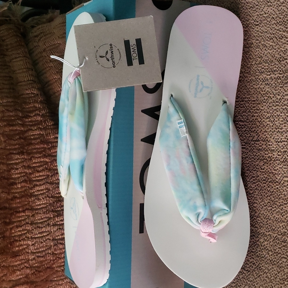 Toms